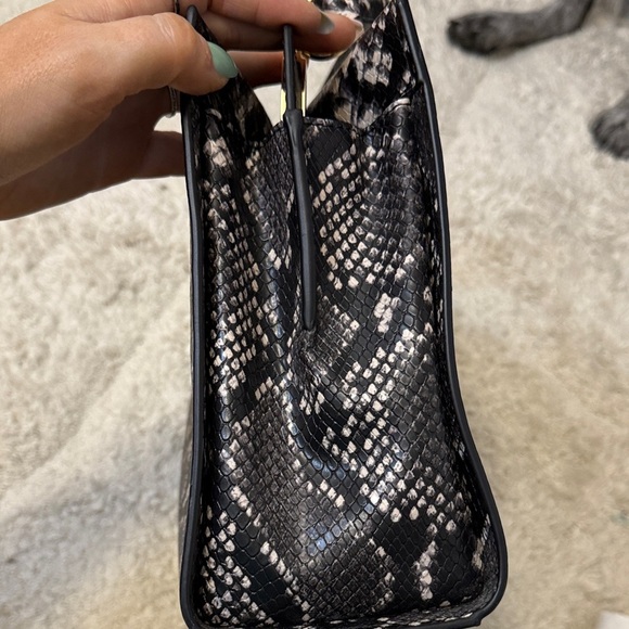 NWOT Michael Kors Penelope Top Handle Satchel - Picture 4 of 10